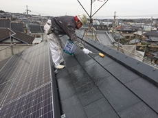 026屋根シーラー塗布.jpg