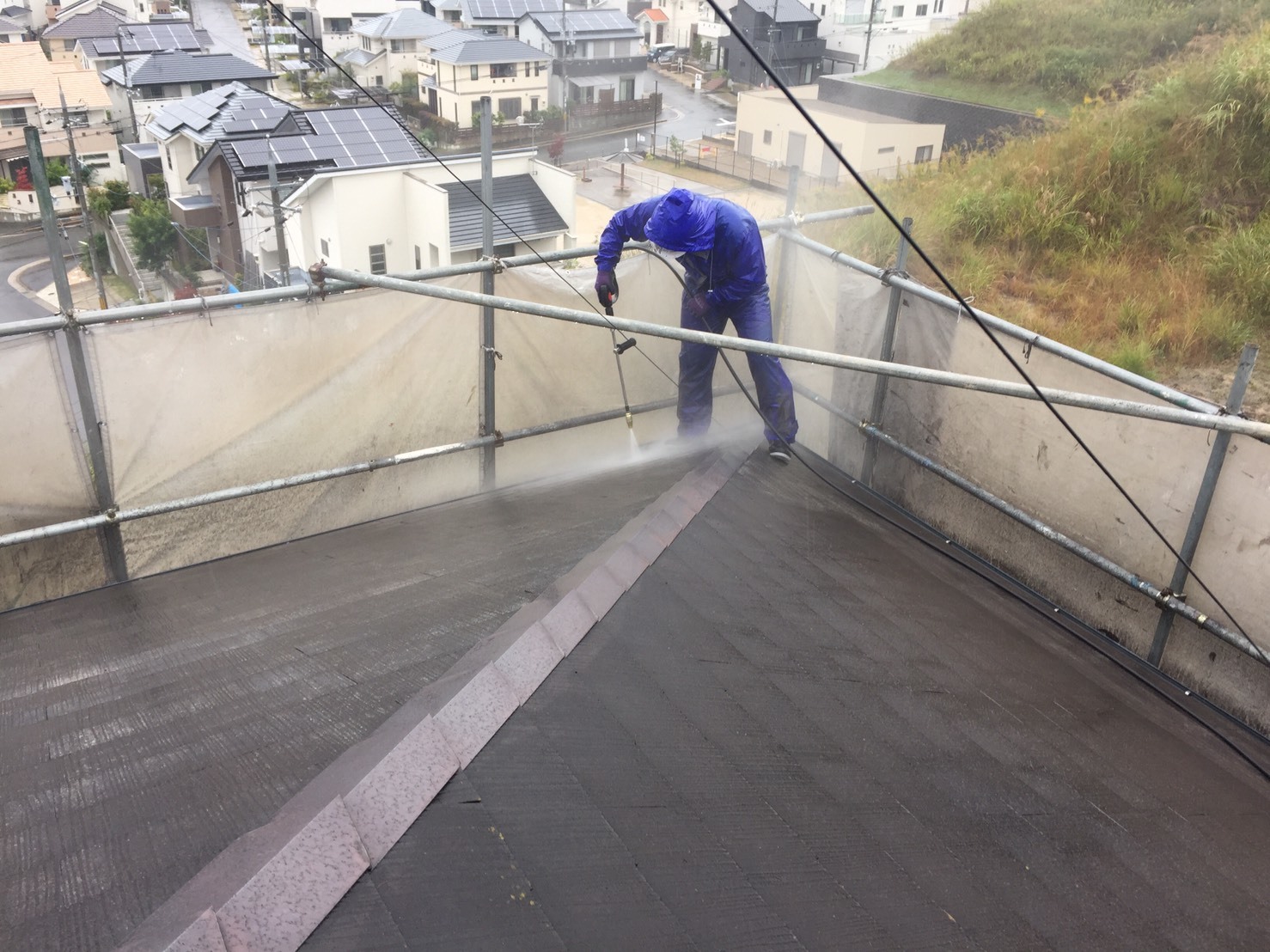 R1 10月29日 生駒市で屋根塗装するなら！平松塗装店にお任せください