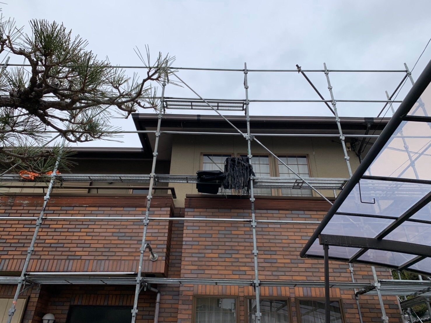 R2 2月12日 柏原市で外壁塗装するなら！平松塗装店にお任せください