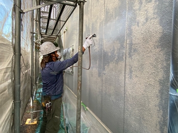 外壁　シーラー吹き付け　上月邸 (1).jpeg