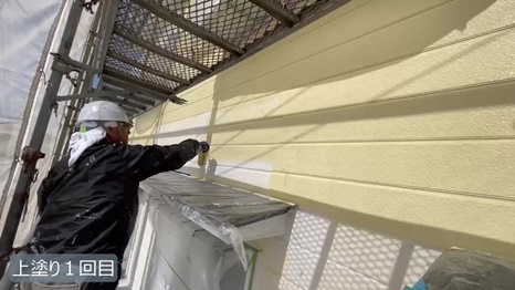 奈良市　K様 - frame at 6m43s 上塗り1回目.jpg