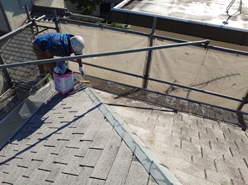 屋根　シーラー塗布 (1).JPG
