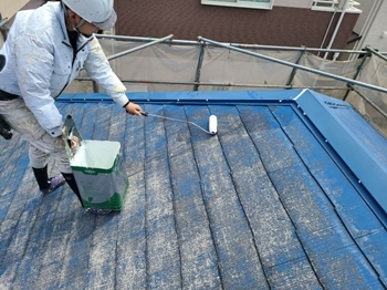 屋根　シーラー塗布 (3).jpg