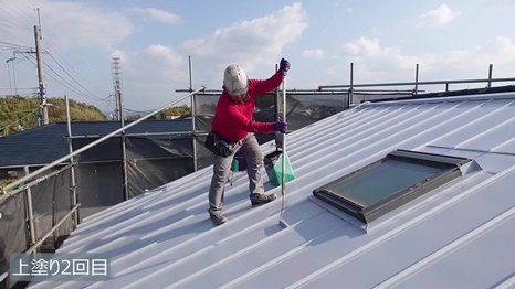 木津川市　I様 - frame at 3m42s 屋根上塗り2回目.jpg