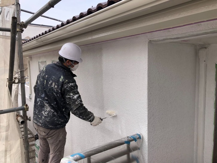 森井勝彦_20220404_0068_外壁_リファインSi塗布１回目.jpeg