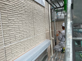 池田哲様邸_20221013_0053_外壁_シーラー塗布.jpeg
