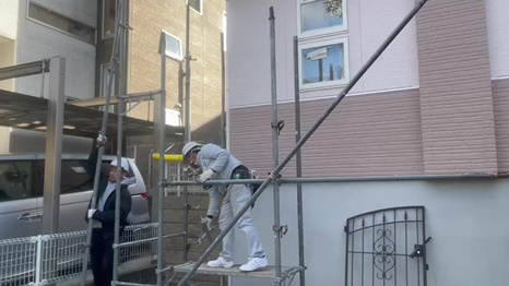 生駒市　S様 - frame at 13m28s 足場解体.jpg