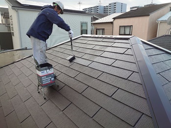 角田和弘_20220207_0028_屋根_遮熱サーモF塗布１回目.jpeg