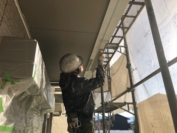 雨樋　塩ビゾルプライマー塗布　O (3).jpeg