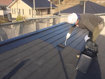 006屋根シーラー塗布1C3DB3A8-B0FA-4693-9DC5-7EC483ADD2F1.jpg