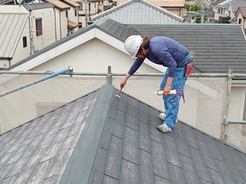 024屋根釘頭コーキング補修Fsama202007 (2).JPEG