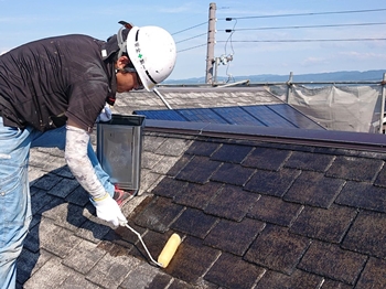 026屋根シーラー塗布Fsama202007.JPEG