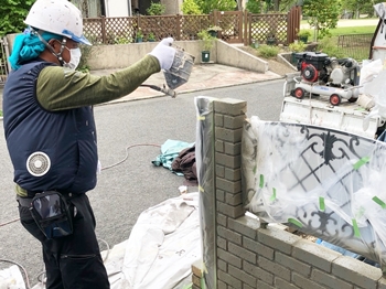 049塀カチオン樹脂塗布Fsama202007 (1).jpg