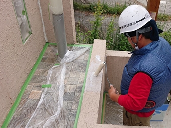 070塀 シーラー塗布 (2).JPG