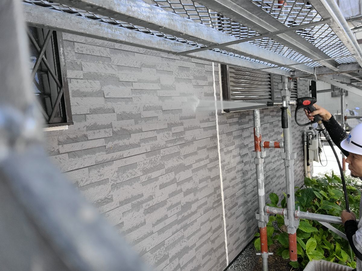 S様邸_20230515_20230515_020_ベランダ_高圧洗浄 (6).jpeg