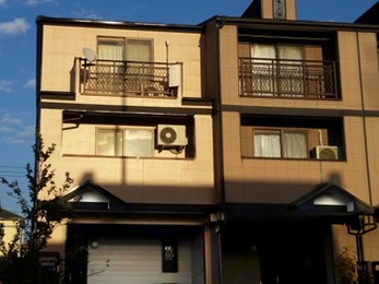 チョーキングしてしまっていた外壁が美しく生まれ変わりました。