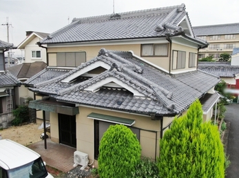 外壁　菊水化学　グラストＳｉで施工させていただきました。