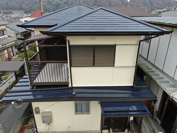 屋根・ｽｰﾊﾟｰｼｬﾈﾂｻｰﾓF、外壁・超低汚染ﾌﾟﾗﾁﾅﾘﾌｧｲﾝ2000Si-IRで施工させていただきました。